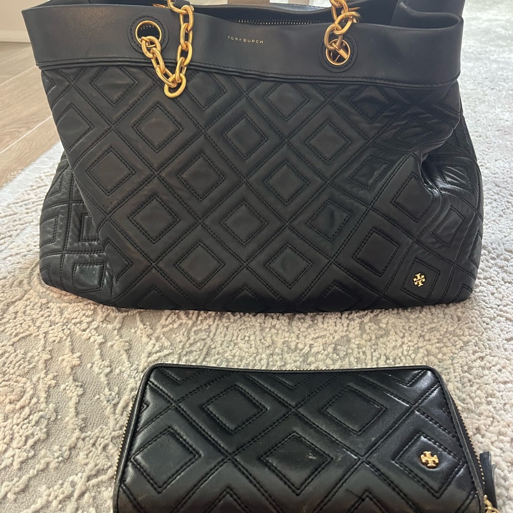 Tory Burch matching wallet and purse
